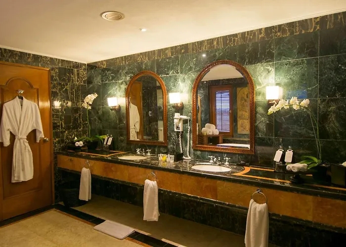 The Royal Bali Курортный комплекс Семиньяк
