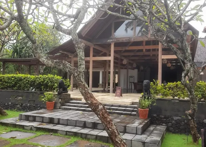 The Royal Bali リゾート スミニャック